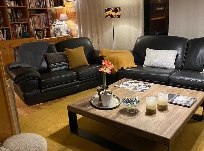 Chalet Pomme De Pin 5 Chambres 12 A 14 Personnes 住宿加早餐酒店