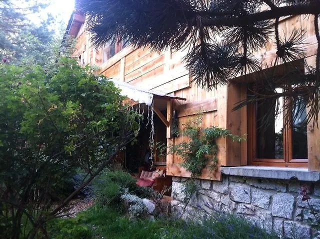 Chalet Pomme De Pin 5 Chambres 12 A 14 Personnes Formiguères