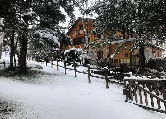 Chalet Pomme De Pin 5 Chambres 12 A 14 Personnes Formiguères